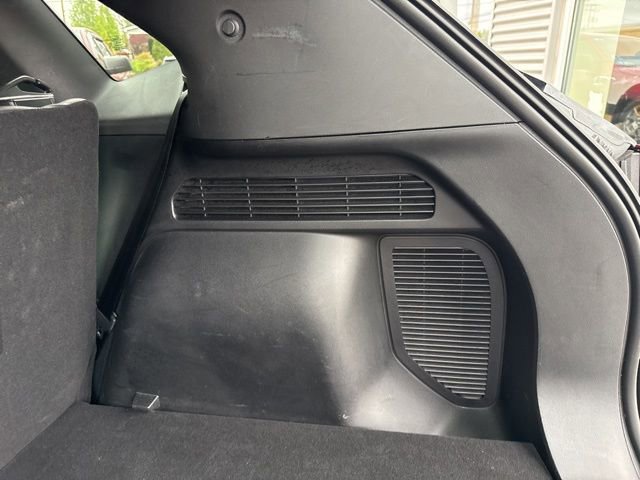 Certified 2025 Ford Escape ST-Line Select AWD/4WD image 38