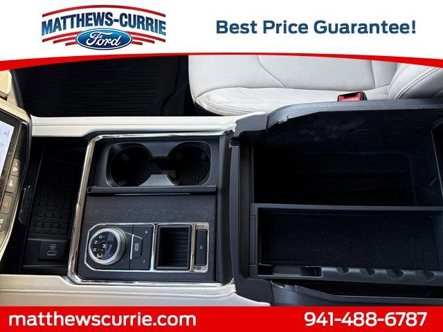 Certified 2024 Ford Expedition Platinum image 23