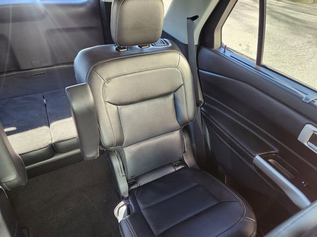 Certified 2023 Ford Explorer Limited w/ Limited Technology Package image 18