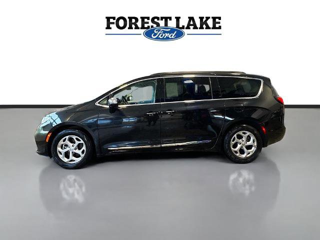 Used 2023 Chrysler Pacifica Limited image 4