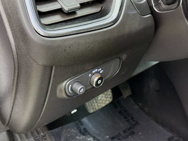 Used 2019 Chevrolet Equinox LT FWD image 10