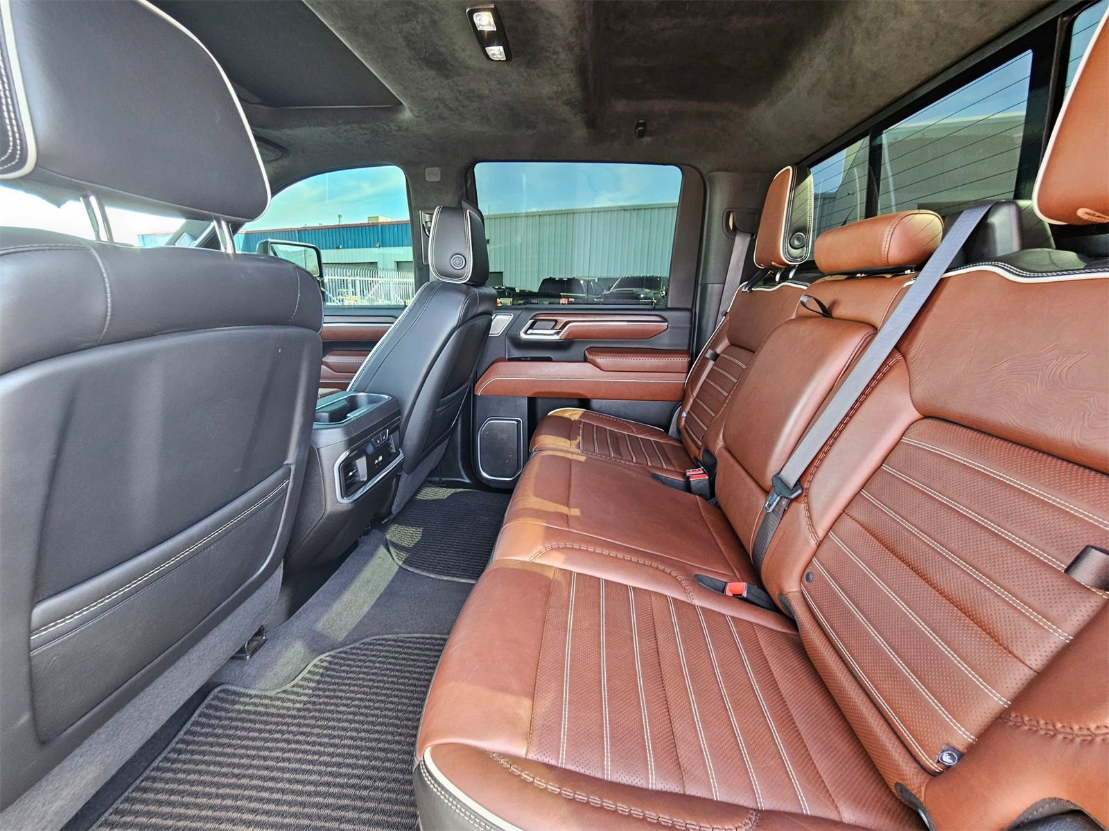 Used 2024 GMC Sierra 3500 Denali Ultimate image 25