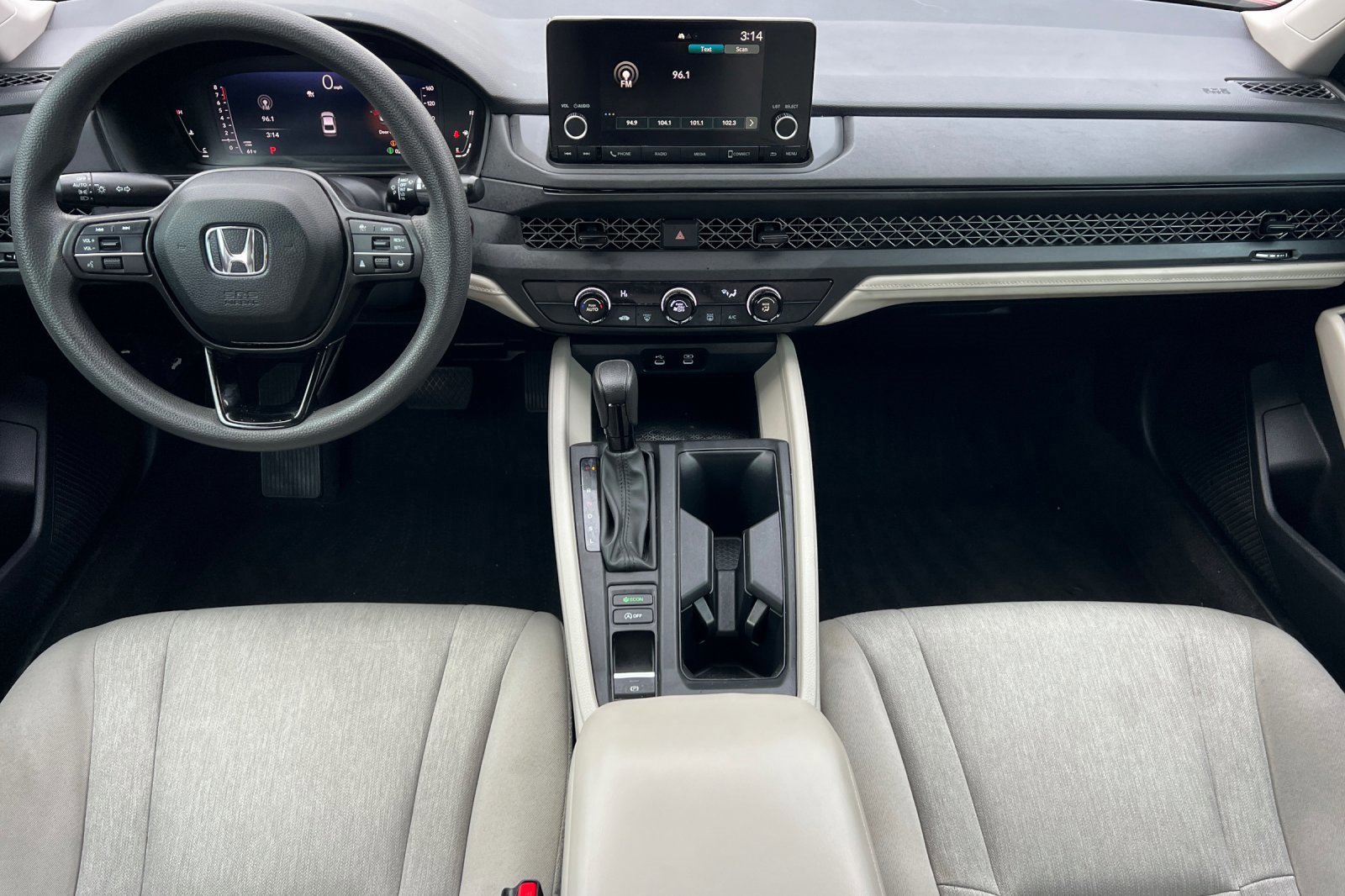 Used 2023 Honda Accord LX image 13