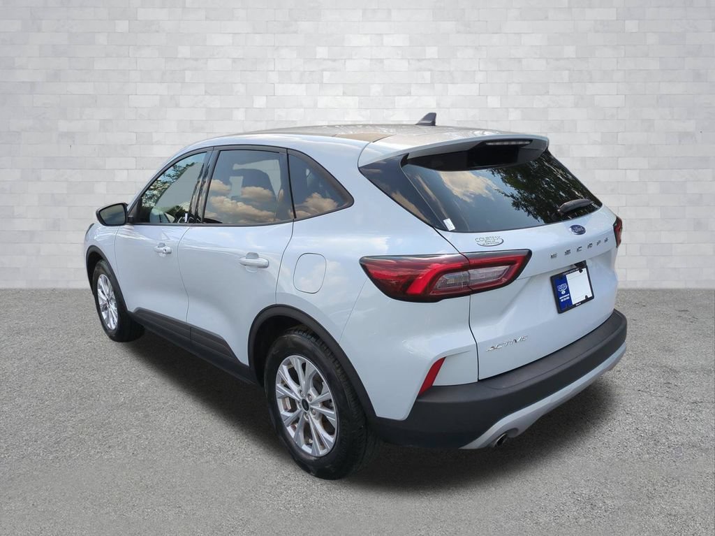 Certified 2025 Ford Escape Active FWD image 7