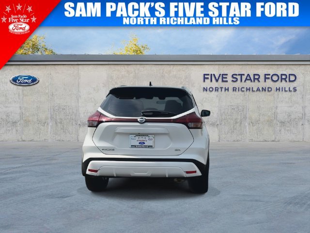 Used 2021 Nissan Kicks SR FWD image 8