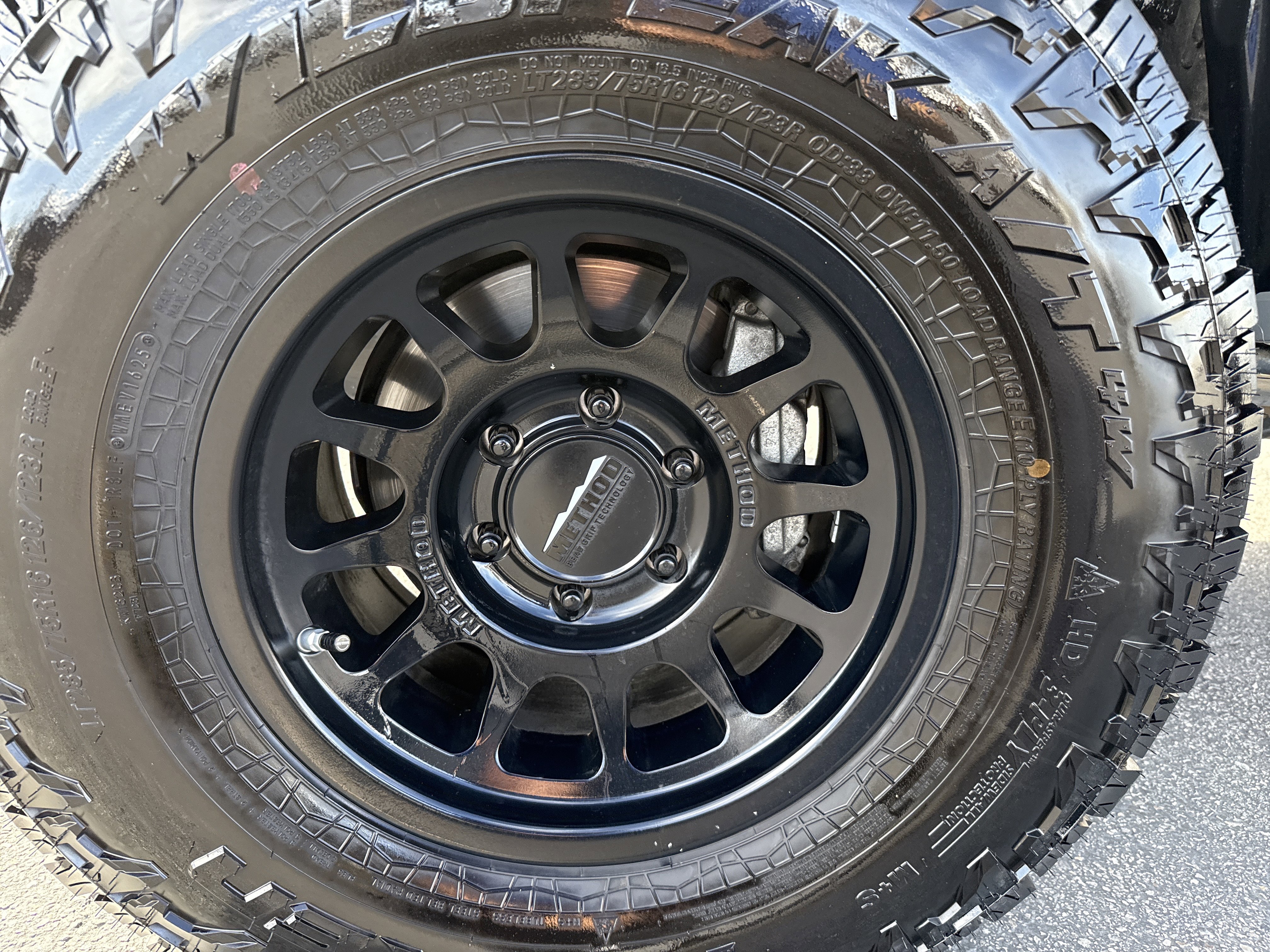 Used 2020 Toyota Tacoma SR5 image 10