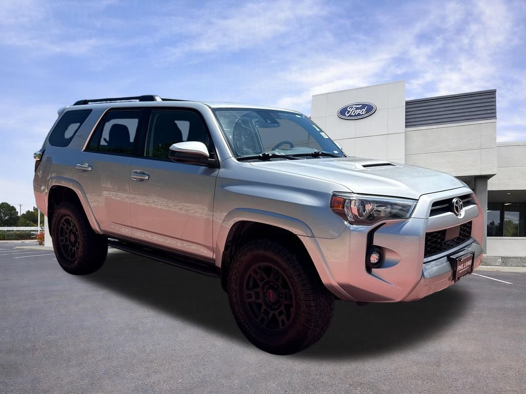 Used 2022 Toyota 4Runner TRD Off-Road AWD/4WD image 1