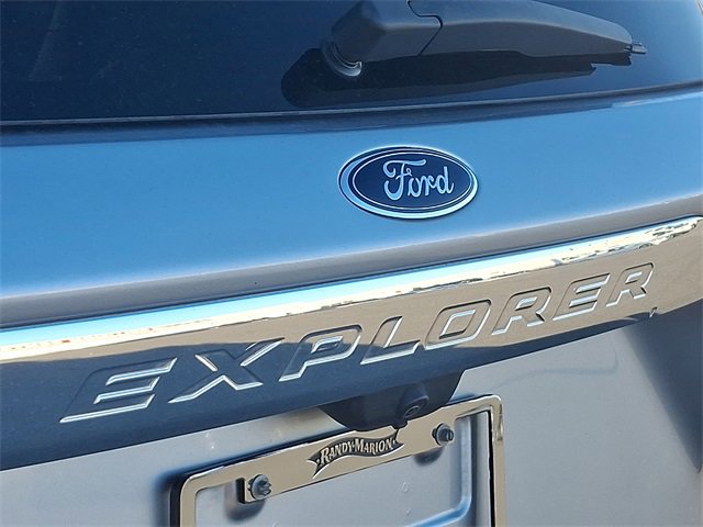 Certified 2022 Ford Explorer Limited w/ Equipment Group 301A image 35
