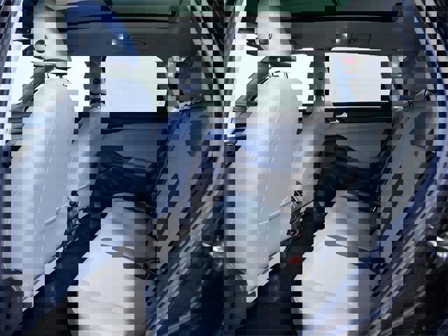 Used 2022 Volkswagen Taos SE image 13