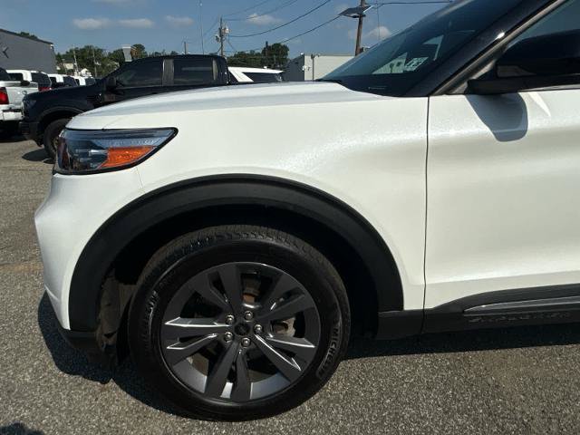Certified 2023 Ford Explorer XLT w/ Equipment Group 202A AWD/4WD image 14