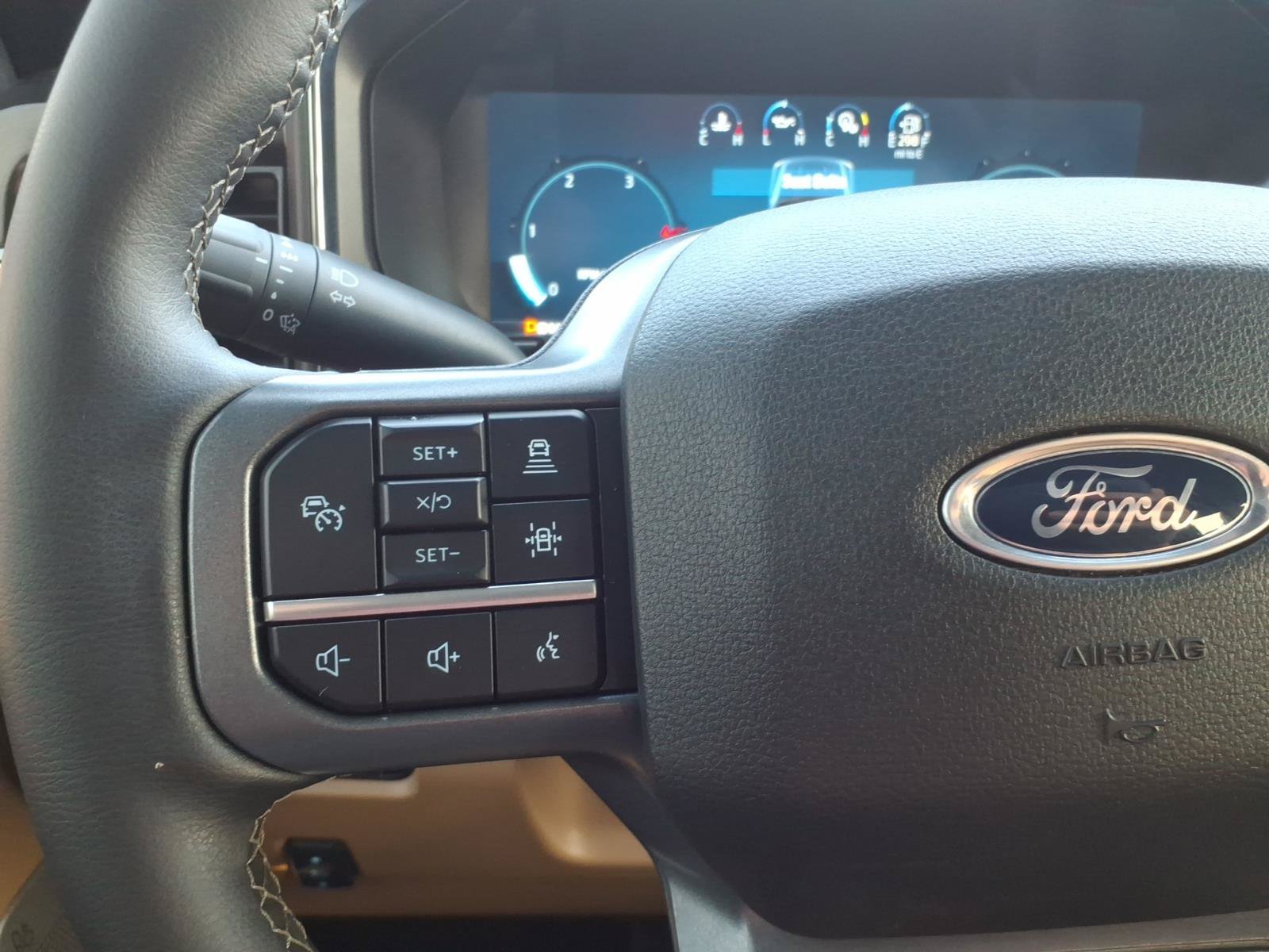 Certified 2026 Ford F350 Lariat w/ Lariat Ultimate Package AWD/4WD image 17