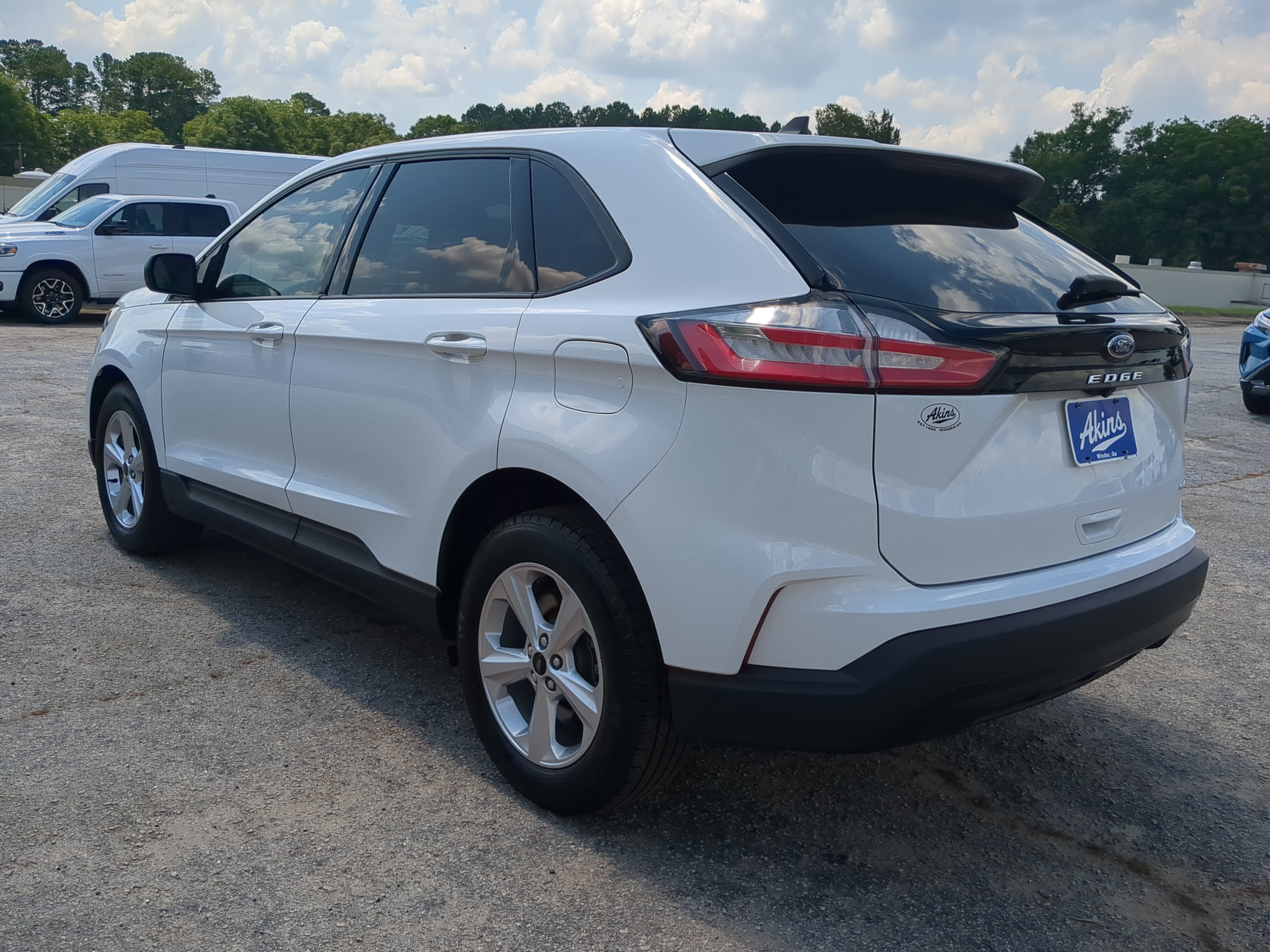 Certified 2024 Ford Edge SE w/ Cargo Accessory Package AWD/4WD image 5