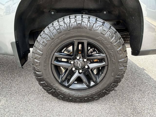 Used 2021 Chevrolet Silverado 1500 LT Trail Boss w/ Convenience Package II AWD/4WD image 9