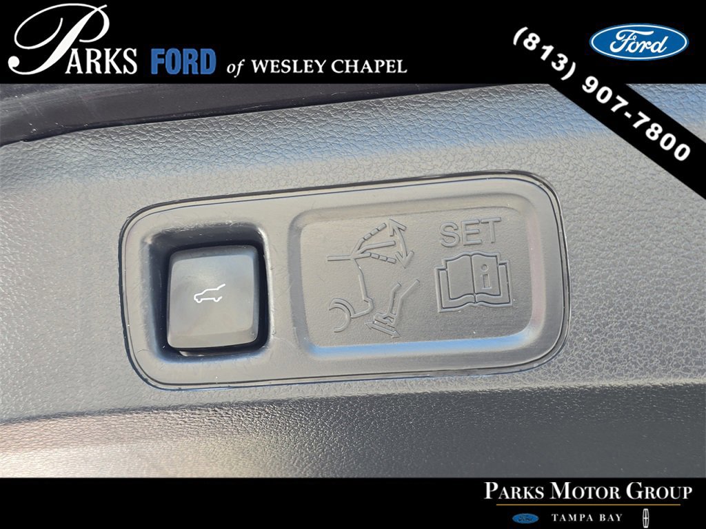 Certified 2023 Ford Expedition Platinum image 10
