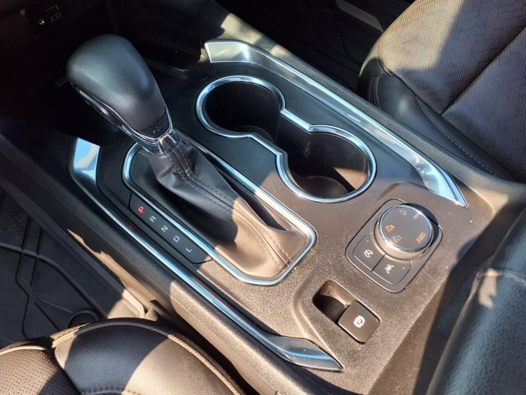 Used 2023 Chevrolet Traverse High Country w/ LPO, Floor Liner Package image 18