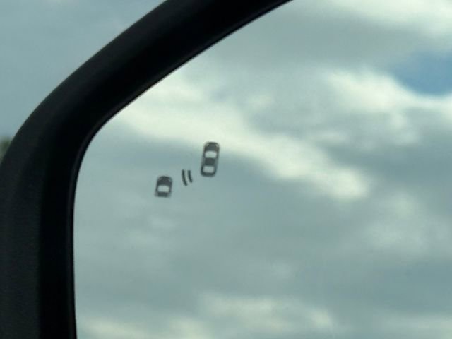 Certified 2023 Ford Explorer ST-Line w/ Class IV Trailer Tow Package image 26