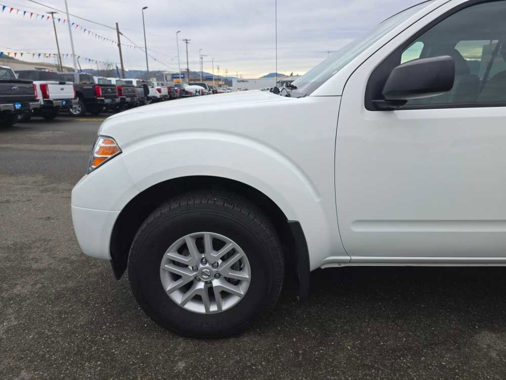 Used 2017 Nissan Frontier SV image 18