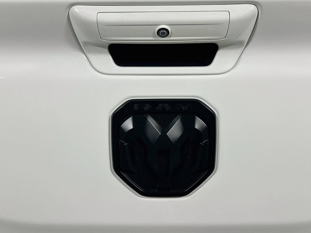 Used 2020 RAM 1500 Big Horn AWD/4WD image 21