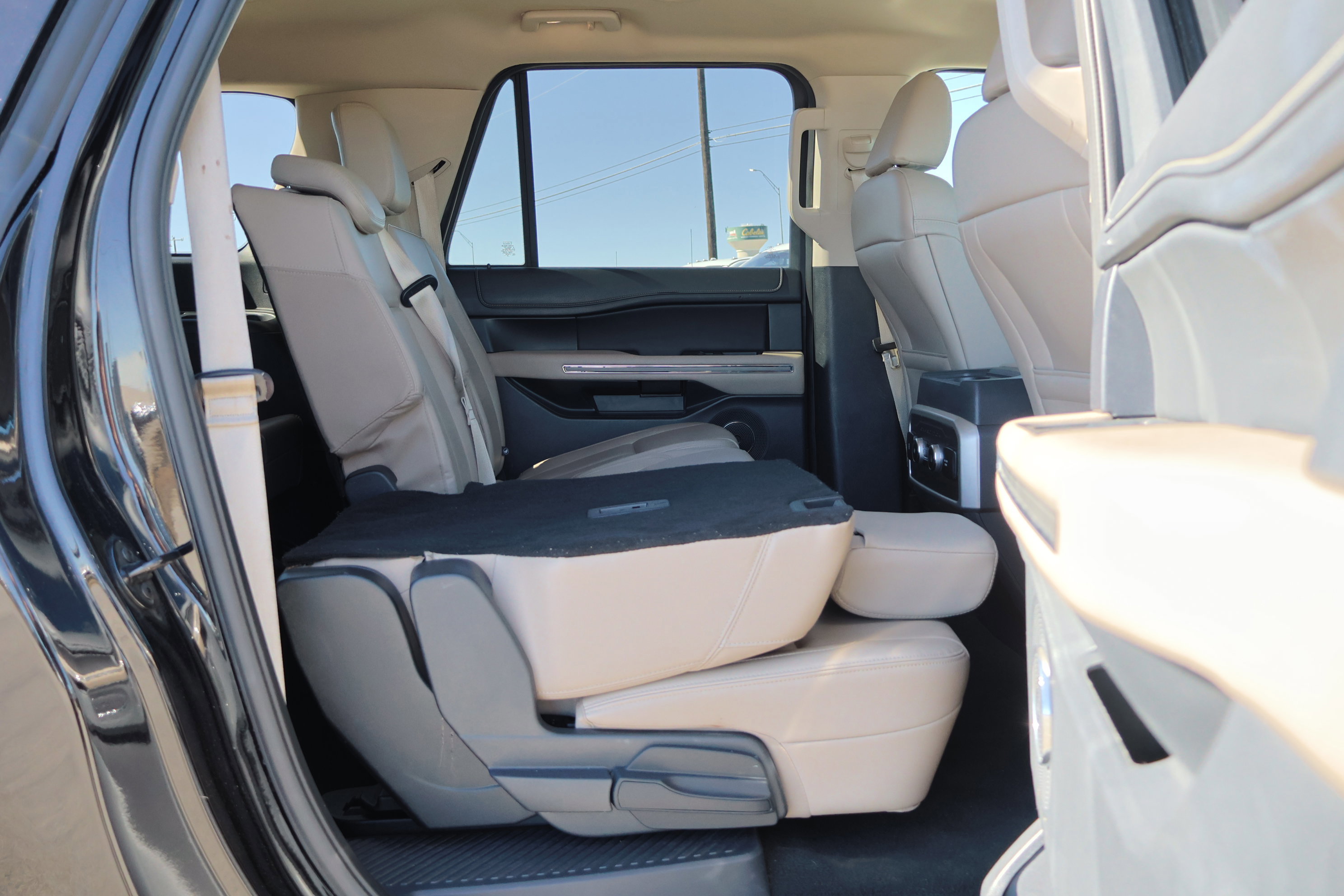 Certified 2024 Ford Expedition Max XLT image 38