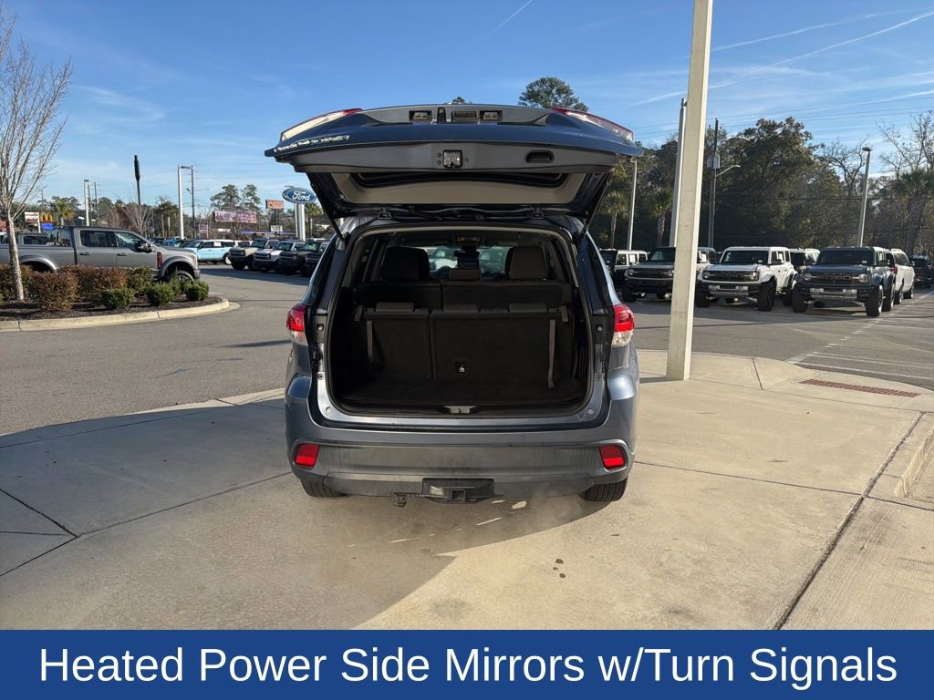 Used 2019 Toyota Highlander LE image 9