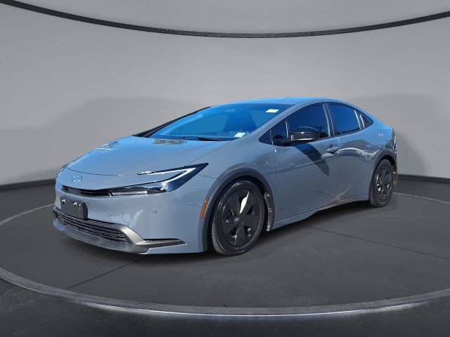Used 2023 Toyota Prius LE FWD image 1