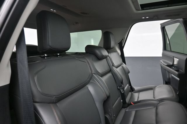 Certified 2025 Ford Expedition Active AWD/4WD image 26