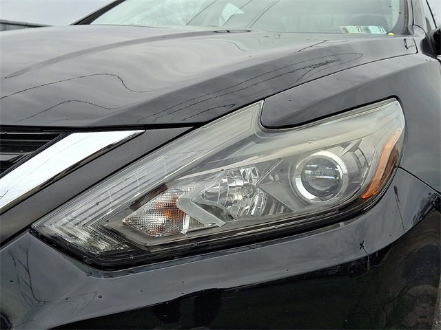 Used 2017 Nissan Altima 2.5 SR w/ Midnight Edition Package image 6