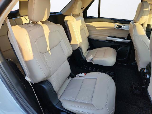 Certified 2023 Ford Explorer Limited w/ Limited Technology Package RWD image 28