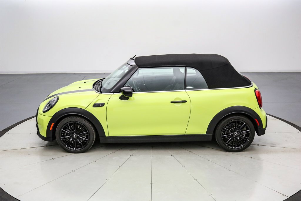 Used 2024 MINI Cooper S w/ Signature Upholstery Package image 3
