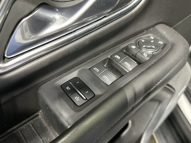 Used 2024 Chevrolet Tahoe High Country AWD/4WD image 19