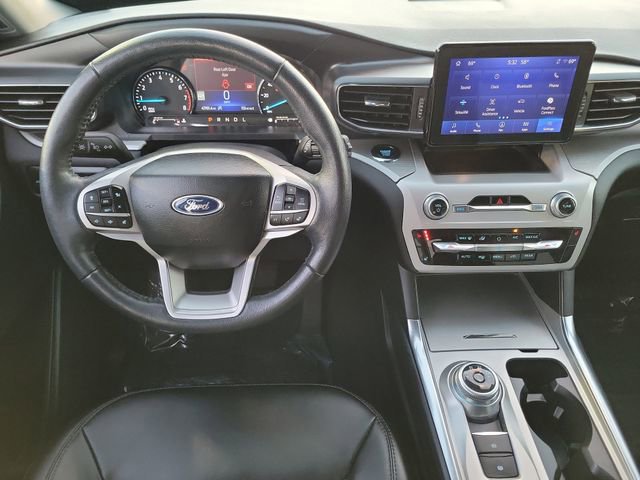 Certified 2023 Ford Explorer XLT w/ Equipment Group 202A image 9
