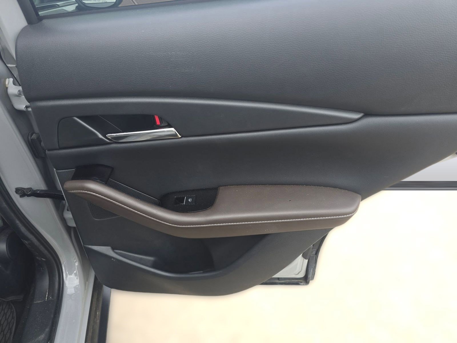 Used 2025 MAZDA CX-30 AWD 2.5 S w/ Premium Package image 27