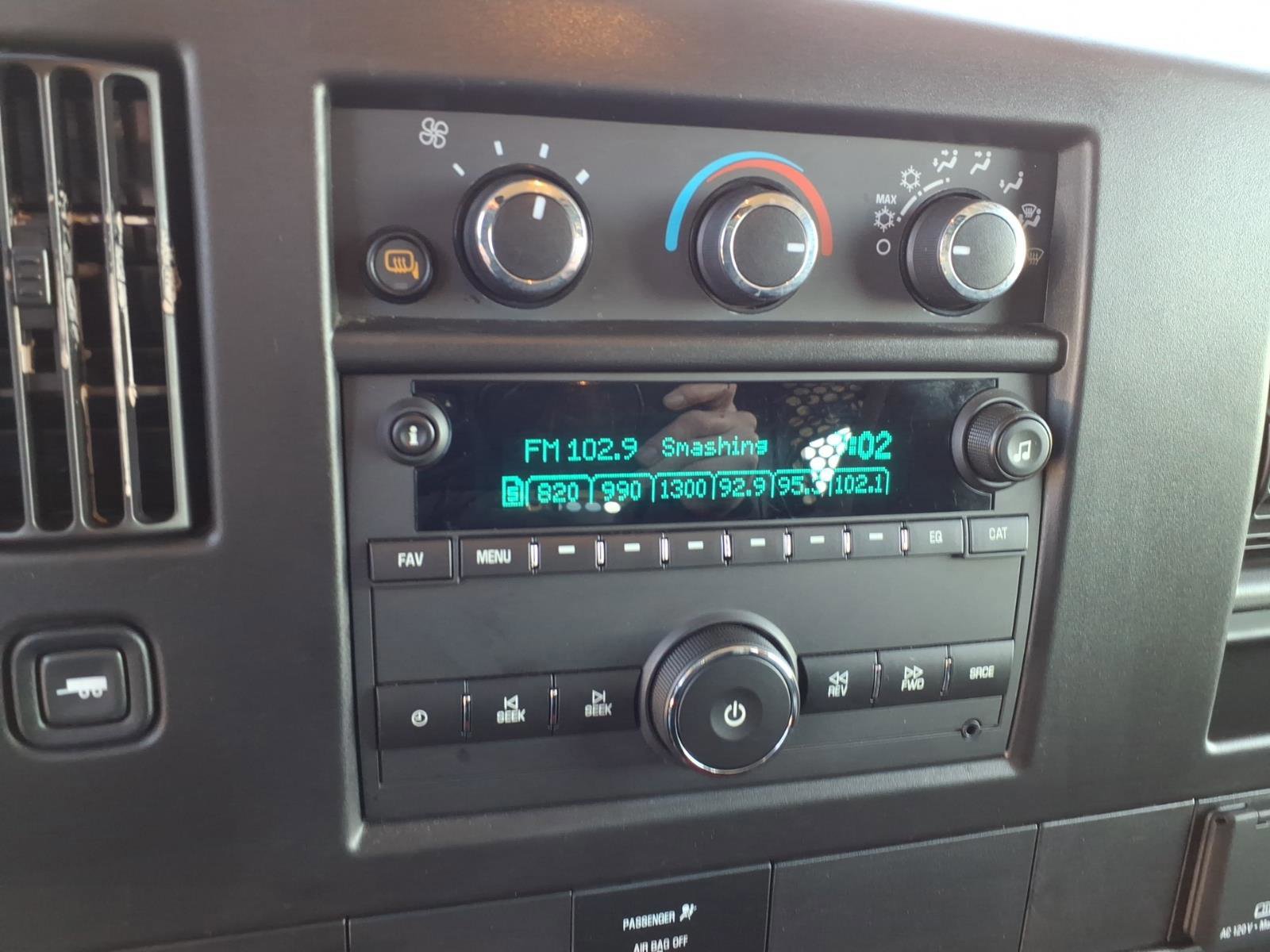 Used 2024 GMC Savana 2500 w/ Driver Convenience Package image 18