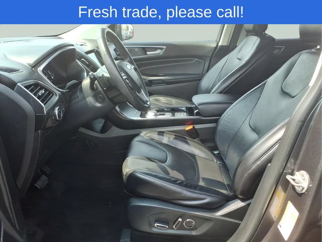 Certified 2019 Ford Edge Titanium w/ Equipment Group 301A AWD/4WD image 17