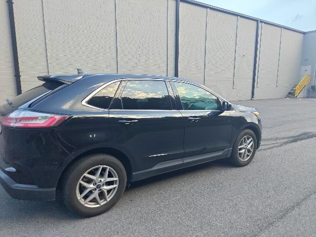 Certified 2021 Ford Edge SEL FWD image 3