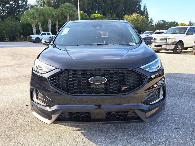 Certified 2022 Ford Edge ST w/ Equipment Group 401A image 8