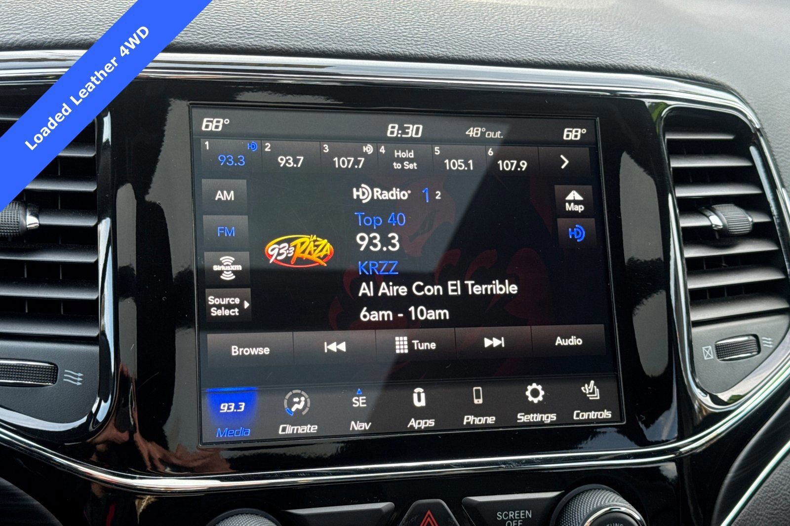 Used 2021 Jeep Grand Cherokee Limited w/ Luxury Group II image 19