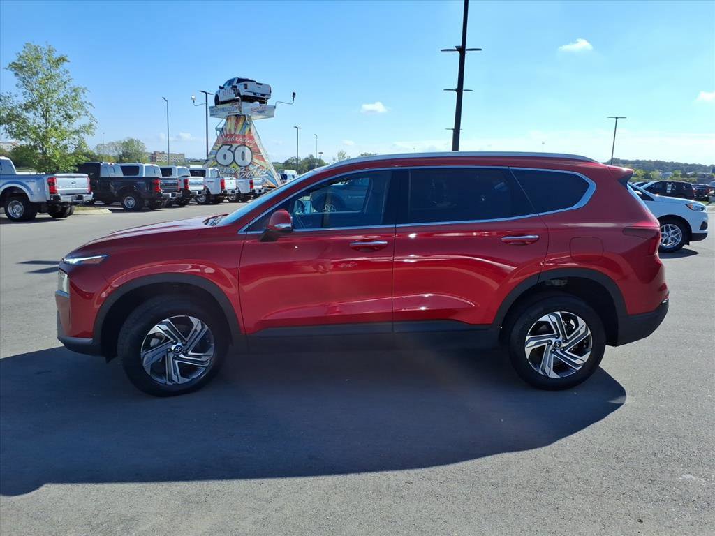 Used 2023 Hyundai Santa Fe SEL image 2