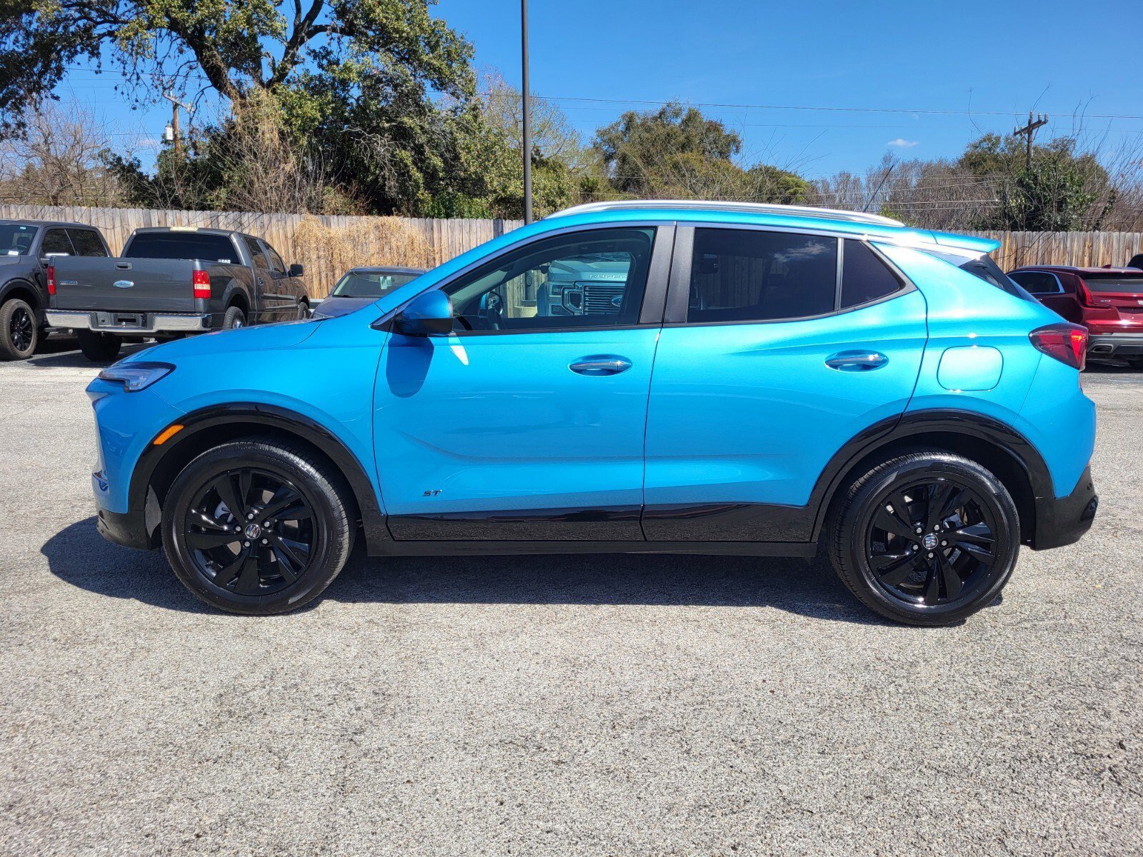 Used 2025 Buick Encore GX Sport Touring image 6