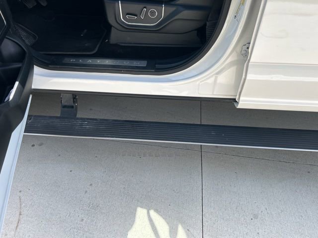 Certified 2018 Ford F150 Platinum w/ Equipment Group 701A Luxury image 11