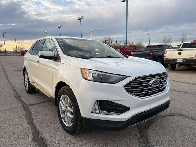 Certified 2022 Ford Edge SEL w/ Convenience Package image 2