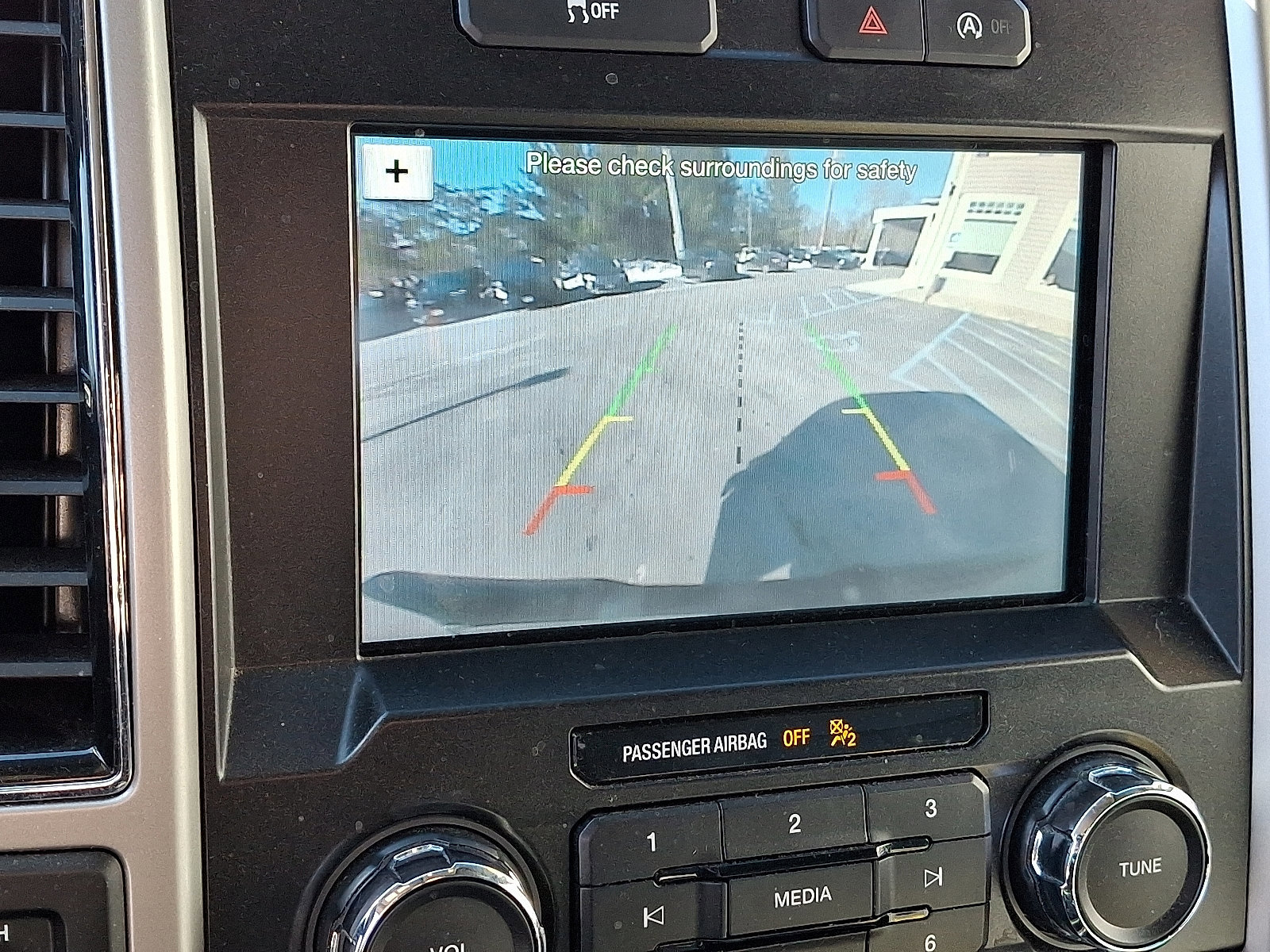 Certified 2019 Ford F150 Lariat image 19