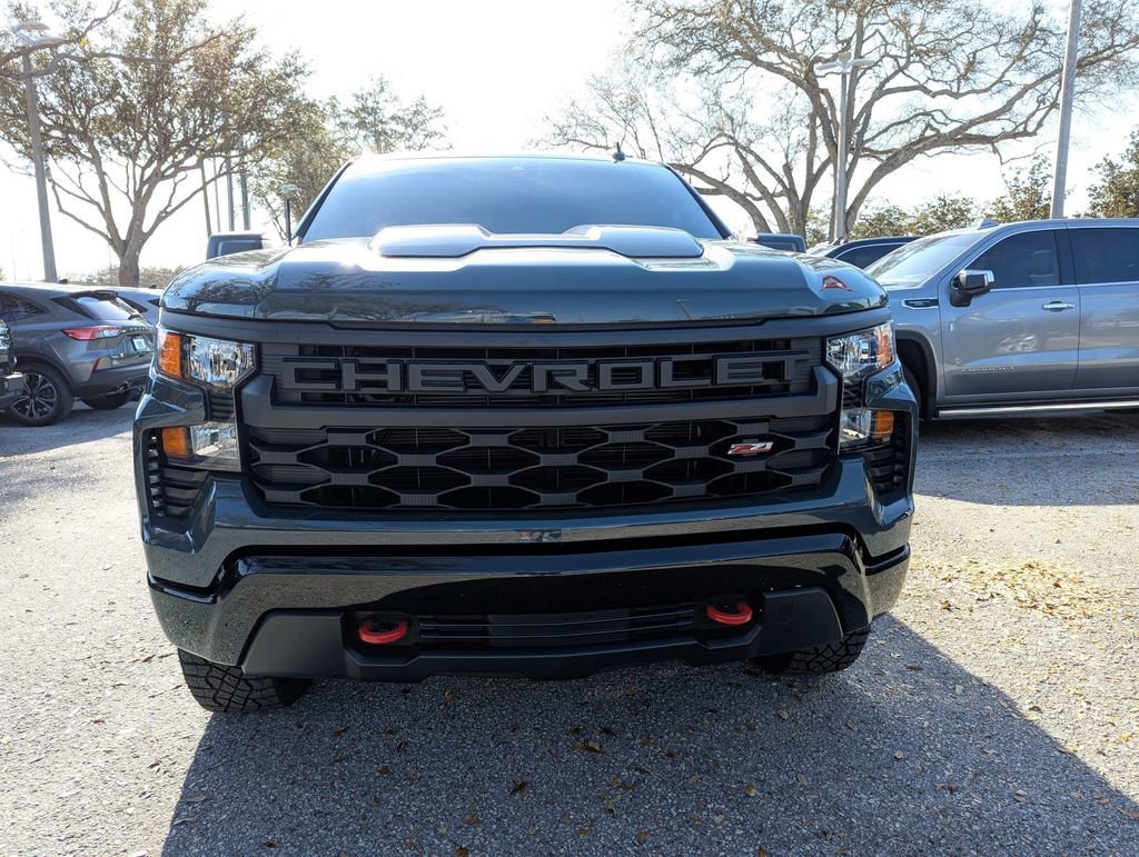 Used 2025 Chevrolet Silverado 1500 Custom Trail Boss w/ LPO, Dark Essentials Package image 5