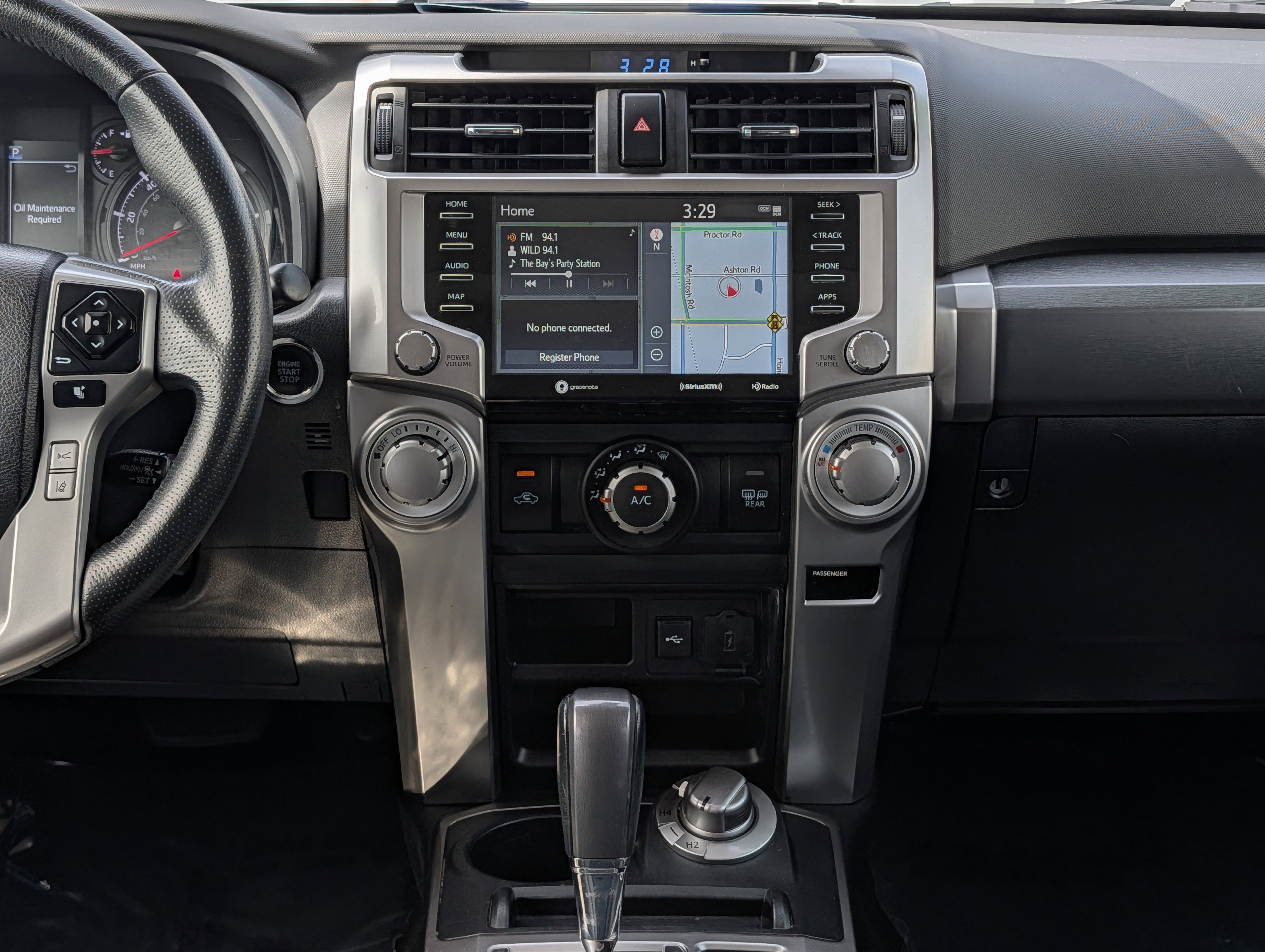 Used 2022 Toyota 4Runner SR5 Premium w/ Moonroof Package AWD/4WD image 18