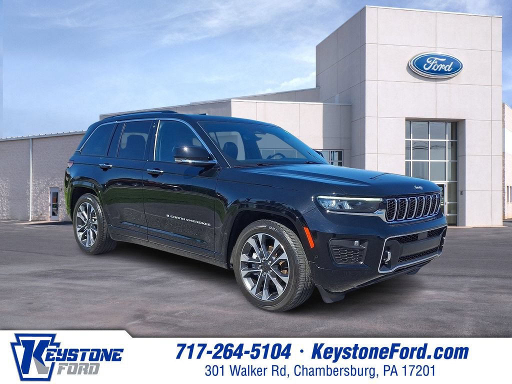 Used 2024 Jeep Grand Cherokee Overland w/ Trailer Tow Package AWD/4WD image 1
