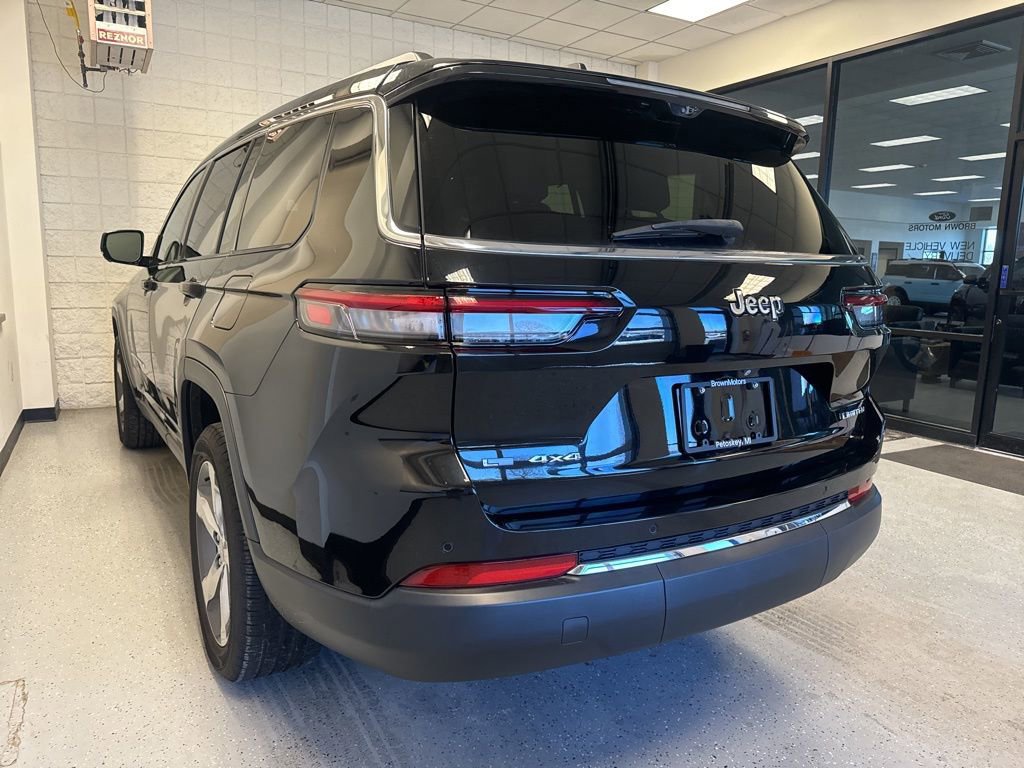 Used 2021 Jeep Grand Cherokee L Limited w/ Luxury Tech Group II image 10