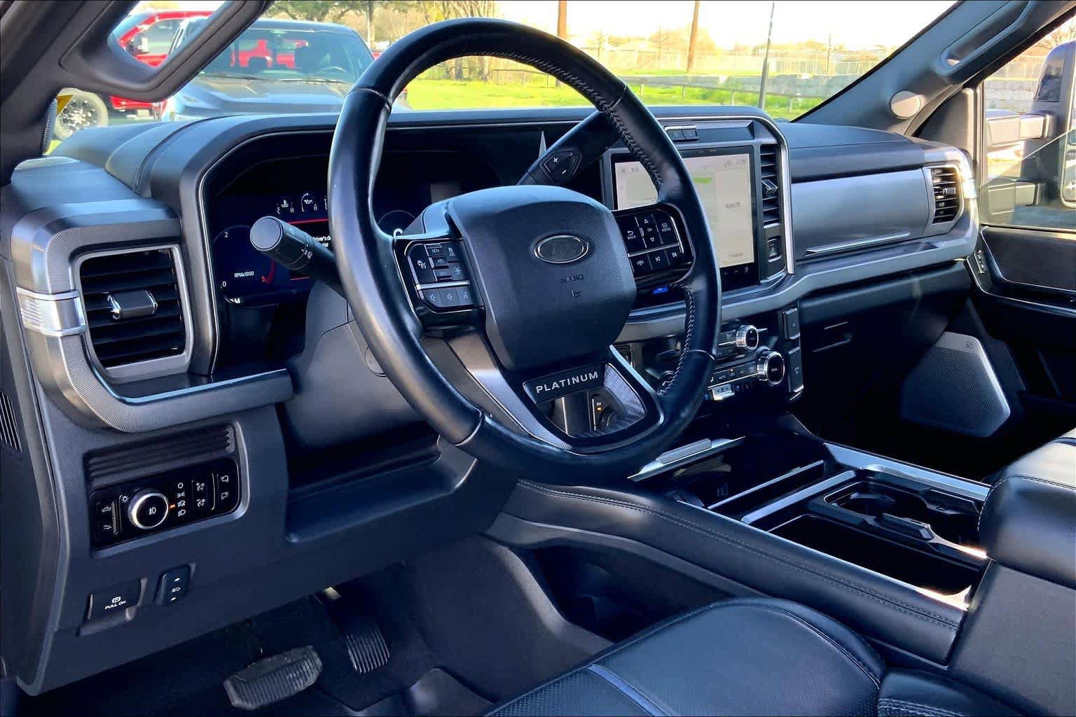 Certified 2025 Ford F250 Platinum AWD/4WD image 16