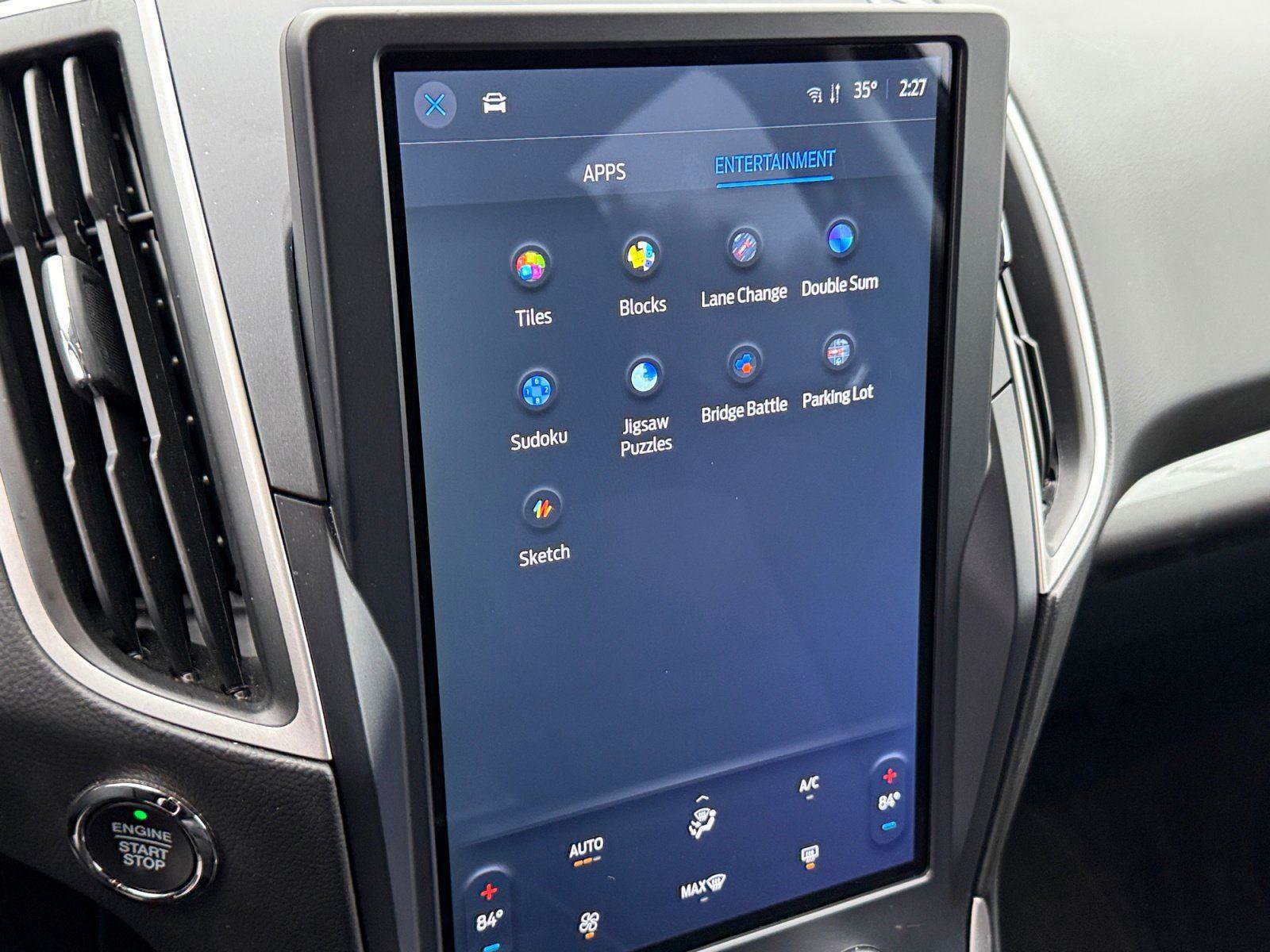 Certified 2022 Ford Edge SE w/ Black Appearance Package image 23