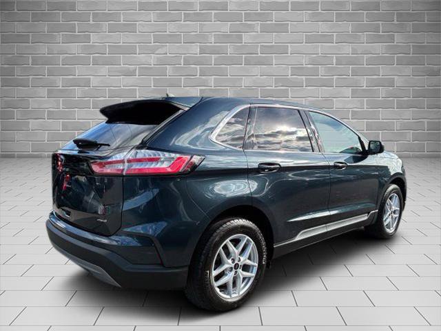 Certified 2024 Ford Edge SEL w/ Convenience Package AWD/4WD image 3