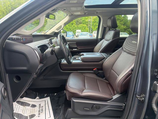 Certified 2025 Ford Expedition Platinum w/ Platinum Ultimate Package AWD/4WD image 9